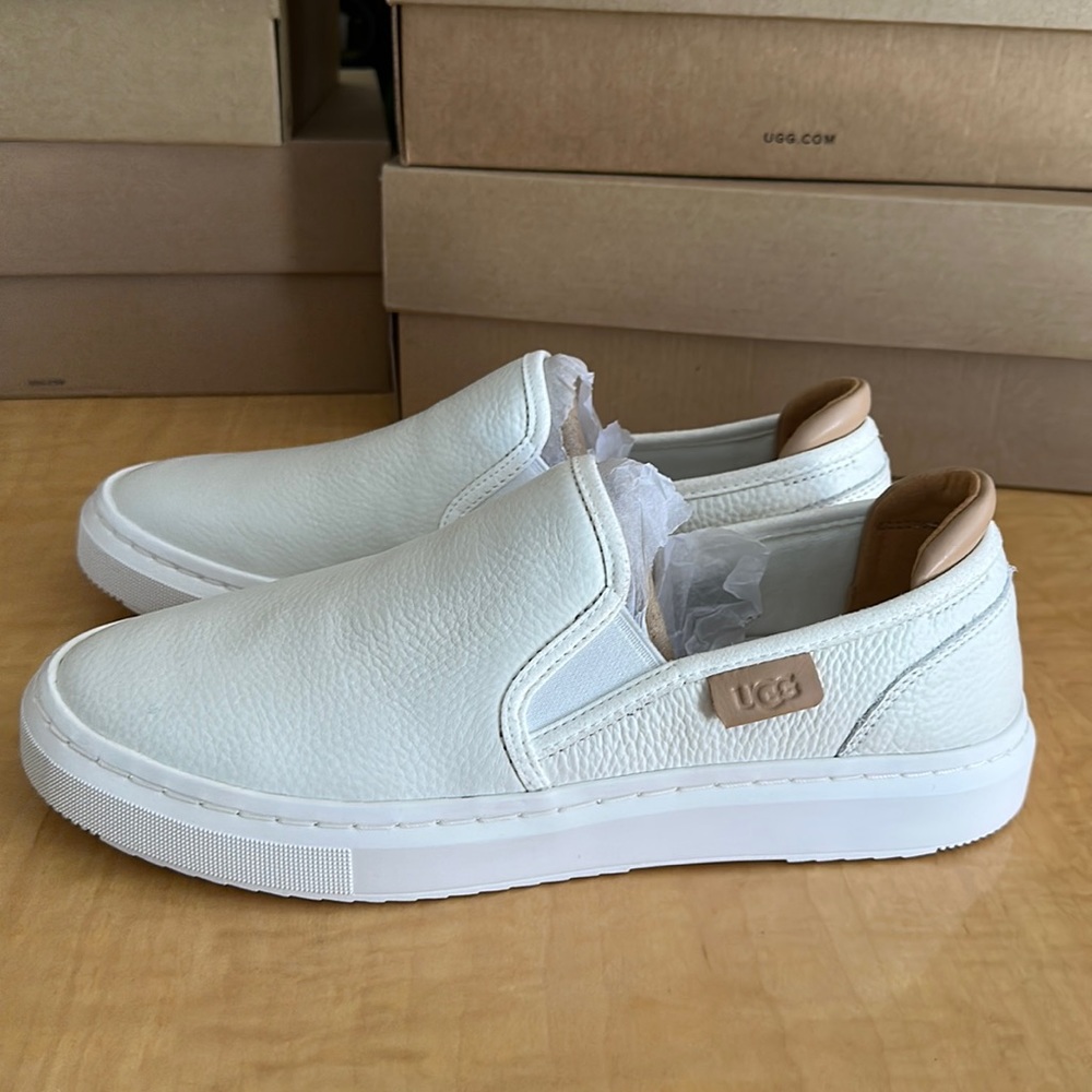 Ugg Women’s Alameda Slip On Sneaker.